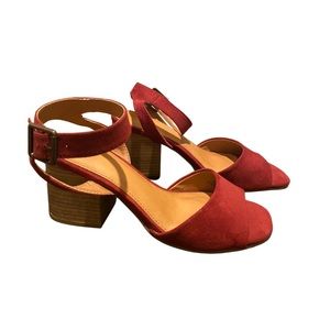 Universal Threads Burgundy Suede Sandals